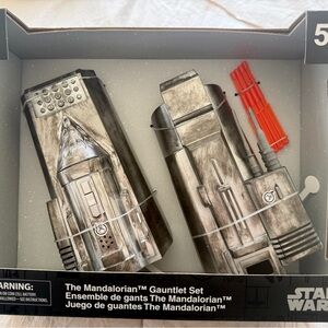 Star Wars The Mandalorian Gauntlet Set